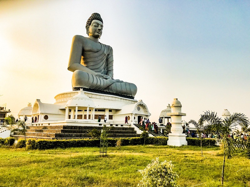 Dhyana_Buddha